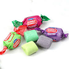 pile of multicolored chewing gum